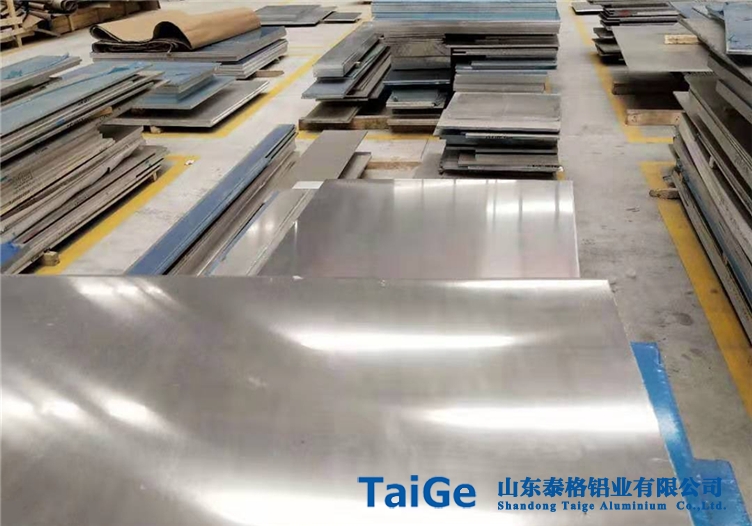 鋁合金闆