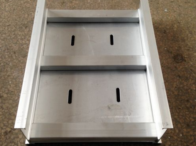 鋁合金電纜橋架鋁闆