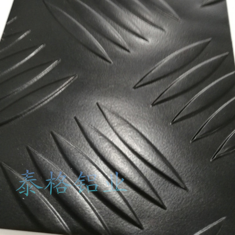 五條筋花紋鋁闆